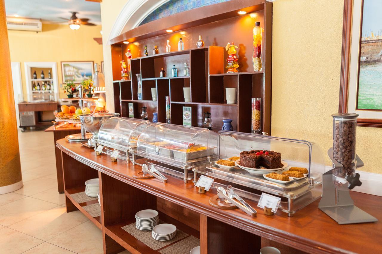 Breakfast At Monaco - Palais Boracay Hotel Manoc-Manoc Luaran gambar